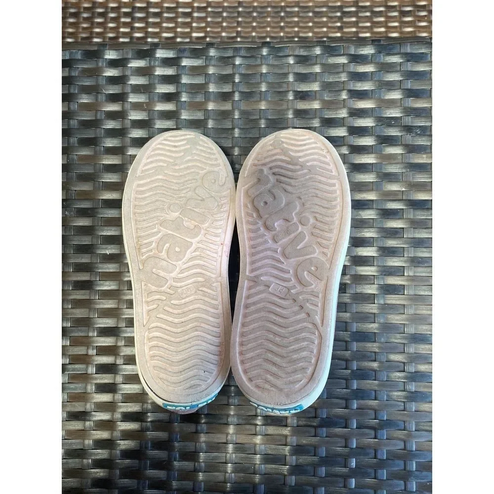 Native Jefferson Shoes junior size 4